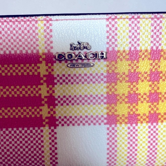 Coach Wallet - Picture 4 of 4